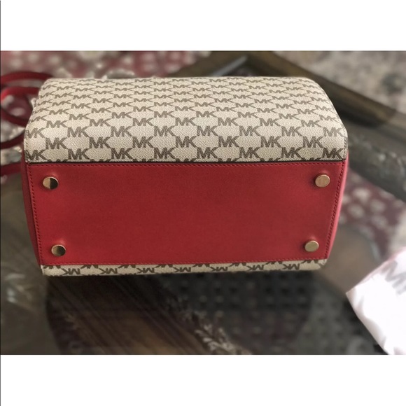 NWT - Picture 7 of 7